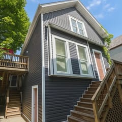 Cozy 2-Bedroom Apartment | Close to Wrigley
