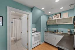 2 BD Condo I Steps From Lake Michigan