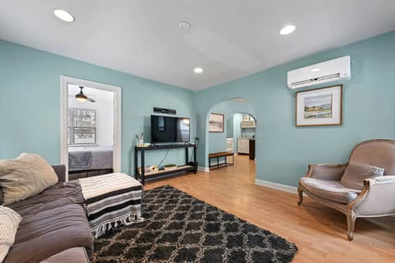 2 BD Condo I Steps From Lake Michigan