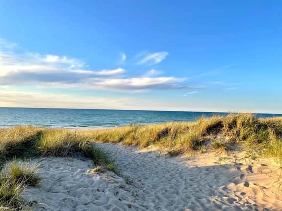 Beach Condo I Steps From Lake Michigan