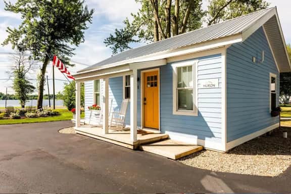 Herons Nest I ALL 6 Private Paw Paw Lake Cottages!